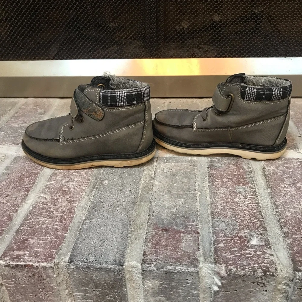 Cat and Jack fall/winter shoes